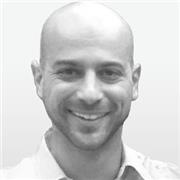 Industrial Designer specializzato in Prodotto, Interni e Yacht impartisce lezioni su principi teorici, estetici e programmi 3D